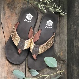 Yellow Box Flipflops